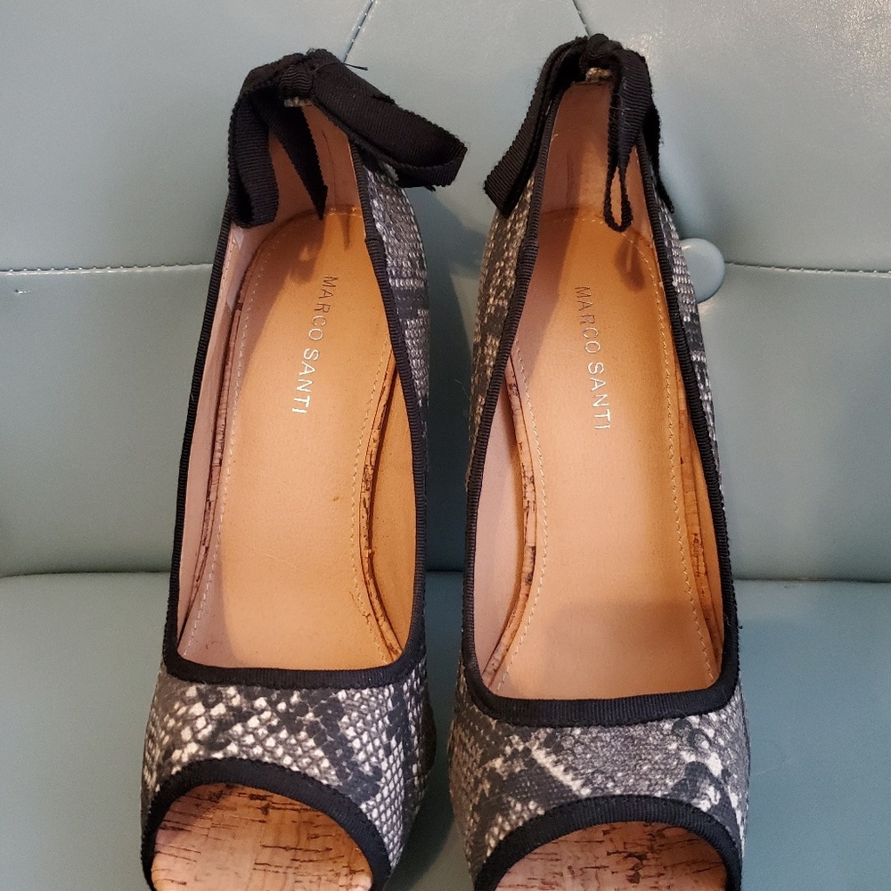 Shoes - Picture 1 of 5